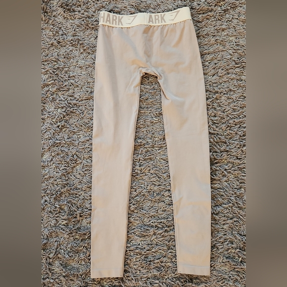 GymShark Seamless Leggings Dusty Pale - Picture 3 of 6